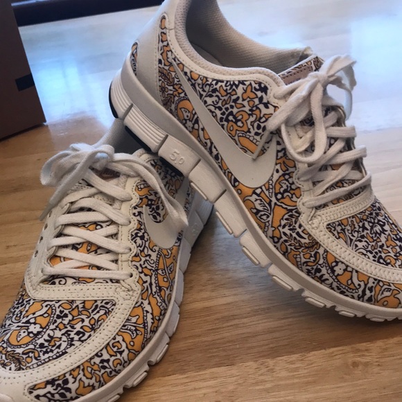 Women’s Nike Free 5.0 New size 7 - Picture 5 of 5